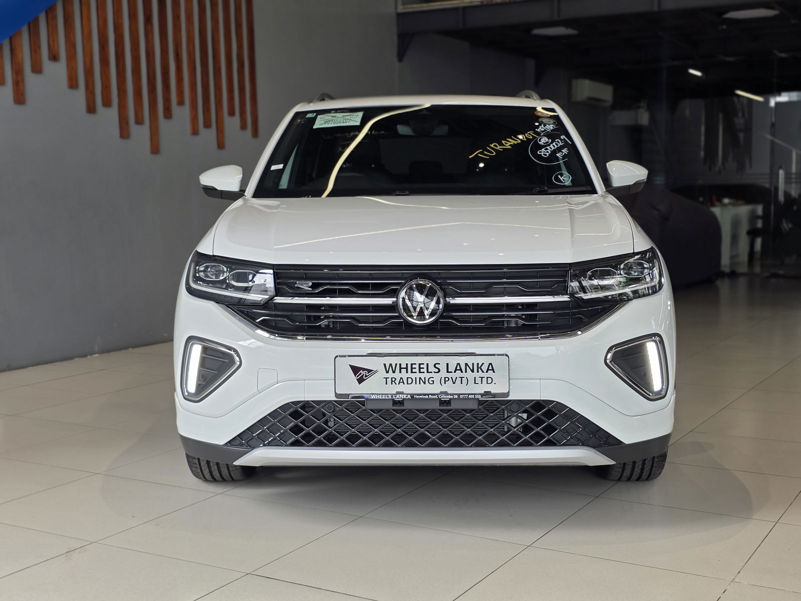 2024 Volkswagen T-Cross — photo 2